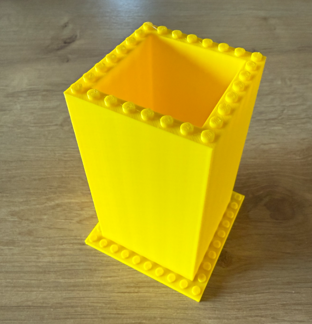 Lego Vase - Yellow Square