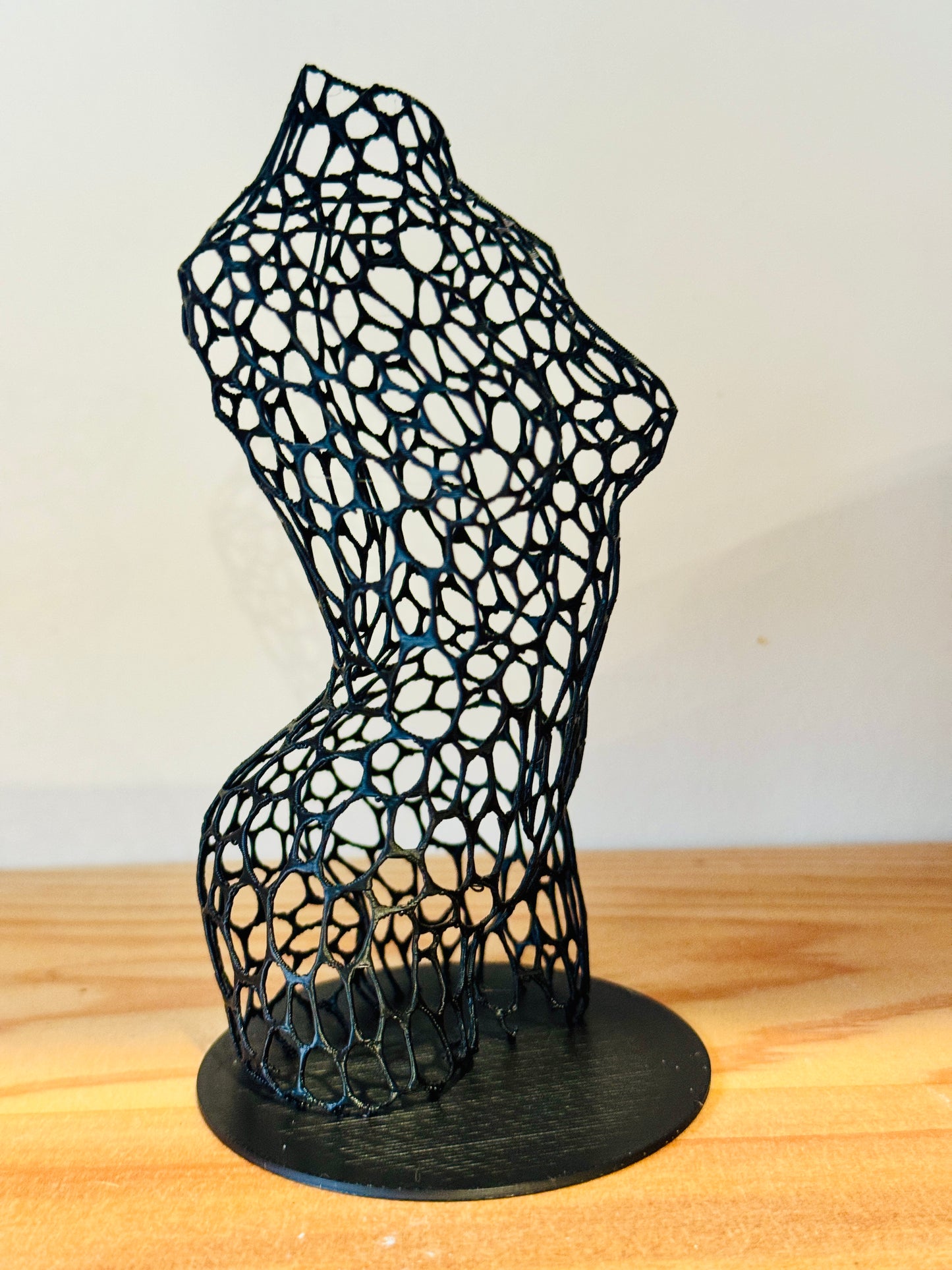 Voronoi Feminine Sculpture