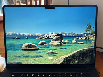 MacBook Air M2 2023 8GB / 256GB