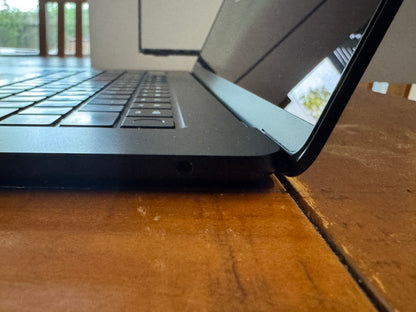 MacBook Air M2 2023 8GB / 256GB