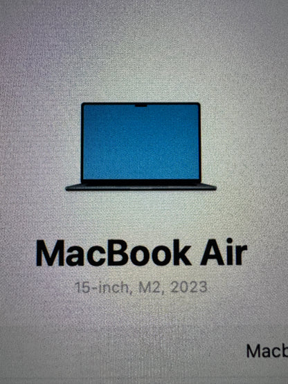 MacBook Air M2 2023 8GB / 256GB